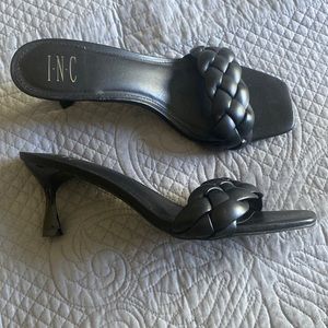 Women’s slide sandals